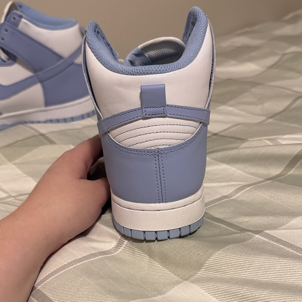 Nike High-Top Sneakers in White and Light Blue - Picture 5 of 12